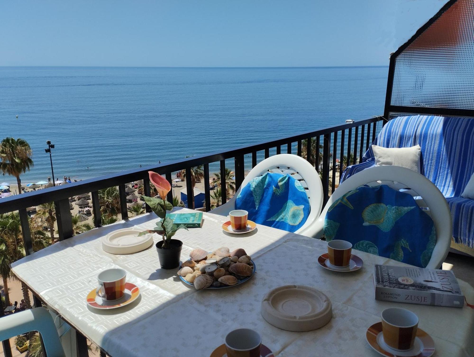 Апартаменты Fuengirola Playa Carina Экстерьер фото