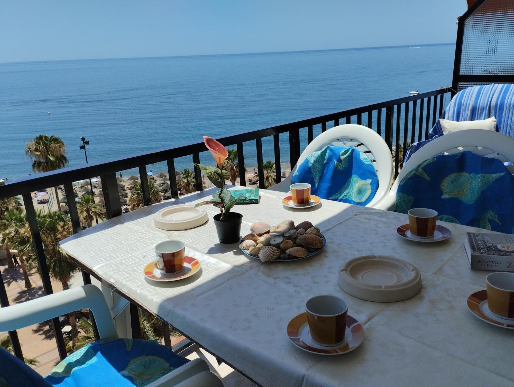 Апартаменты Fuengirola Playa Carina Экстерьер фото